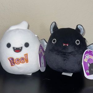 SQUISHMALLOW 4.5” (SET of 2) GRACE  👻 and EMILY 🦇NWT HTF